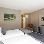 Hotel Castle Varagh & Bar