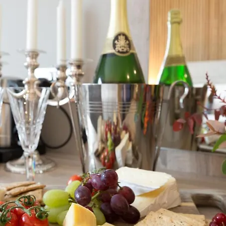 Castle Varagh & Bar Castlepollard