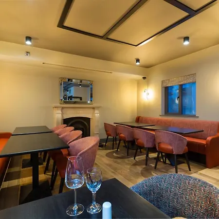 Castle Varagh & Bar