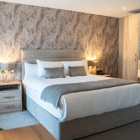 Castle Varagh & Bar Ξενοδοχείο 4*