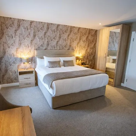 Castle Varagh & Bar Castlepollard