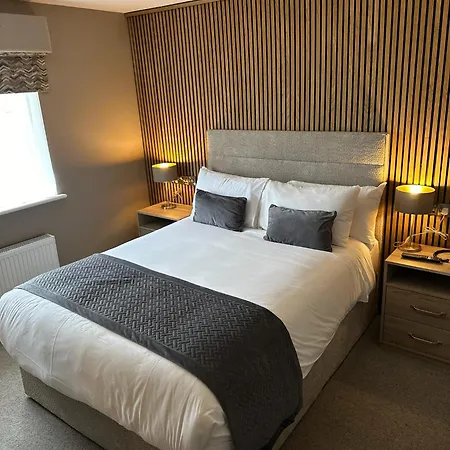 Castle Varagh & Bar Castlepollard