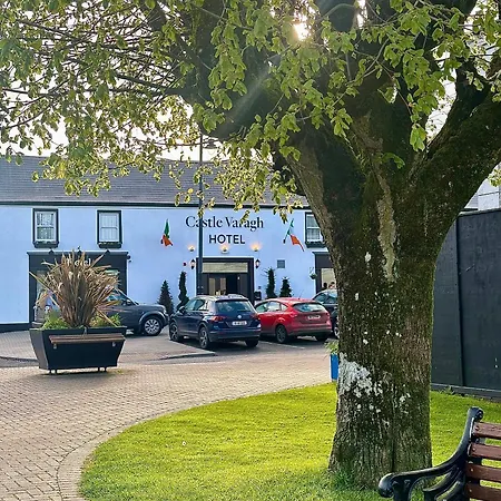Castle Varagh & Bar Отель