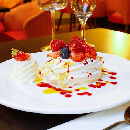 Castle Varagh & Bar Castlepollard