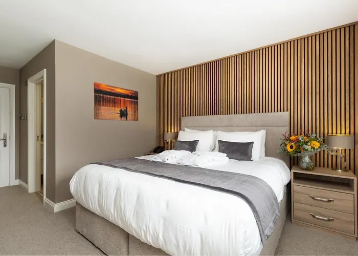 Castle Varagh & Bar Castlepollard