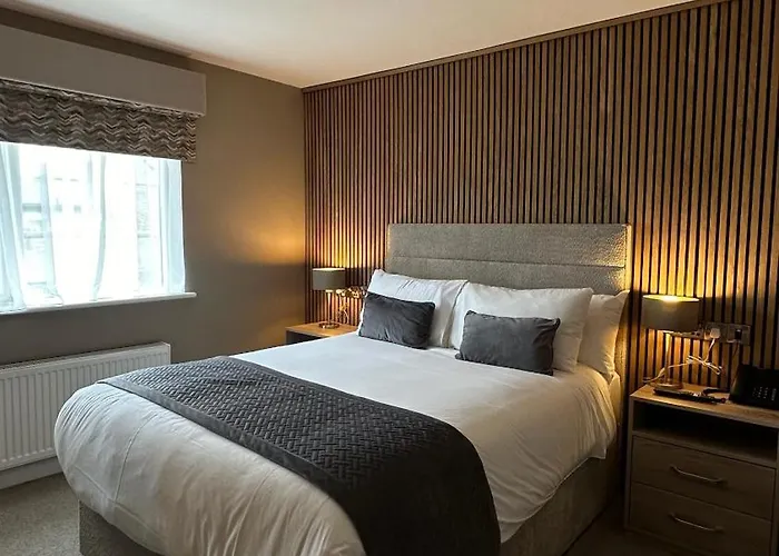 Castle Varagh & Bar Hotel 4*