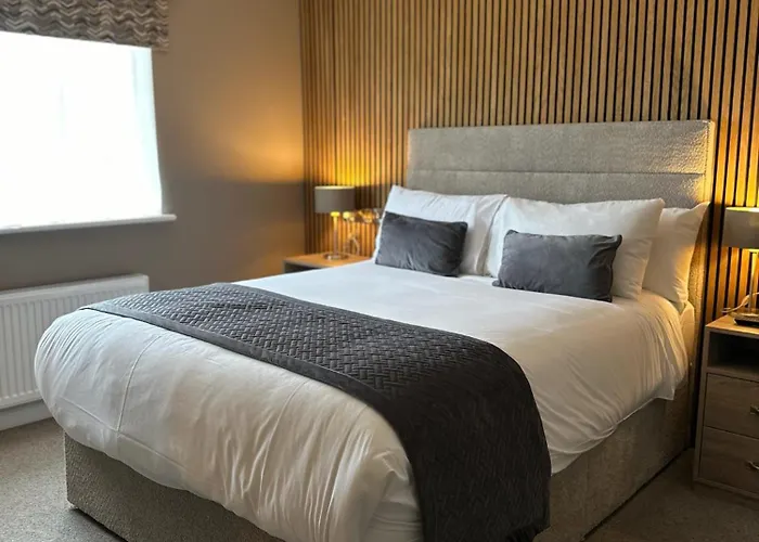 Hotel Castle Varagh & Bar