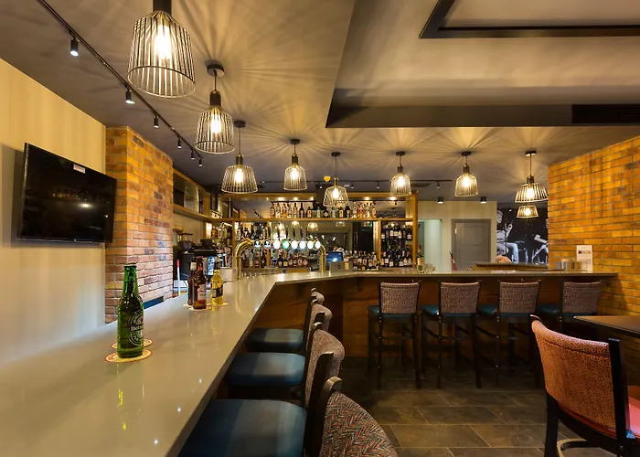 Hotel Castle Varagh & Bar