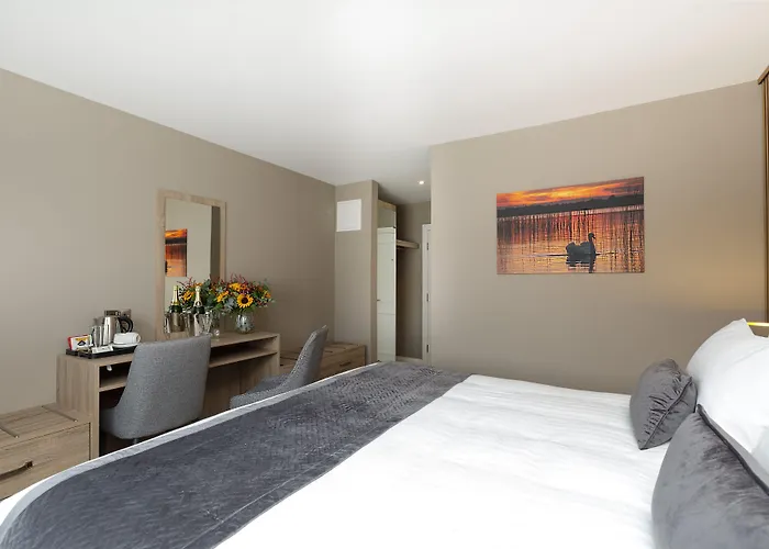 Castle Varagh & Bar Castlepollard